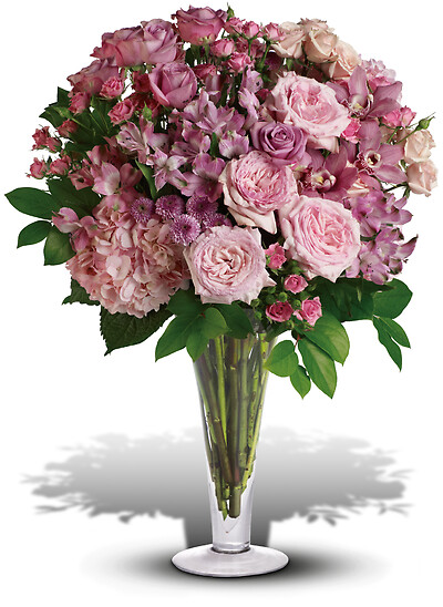 A La Mode Bouquet with Long Stemmed Roses